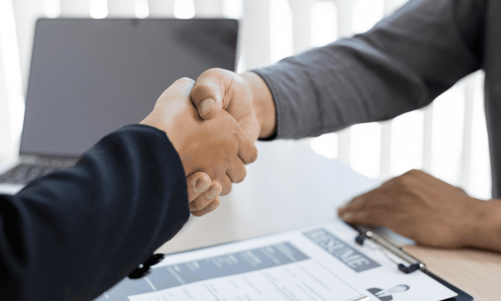 Court Rules: Can Declining a Job Offer During Notice Period Affect Your Severance Pay?