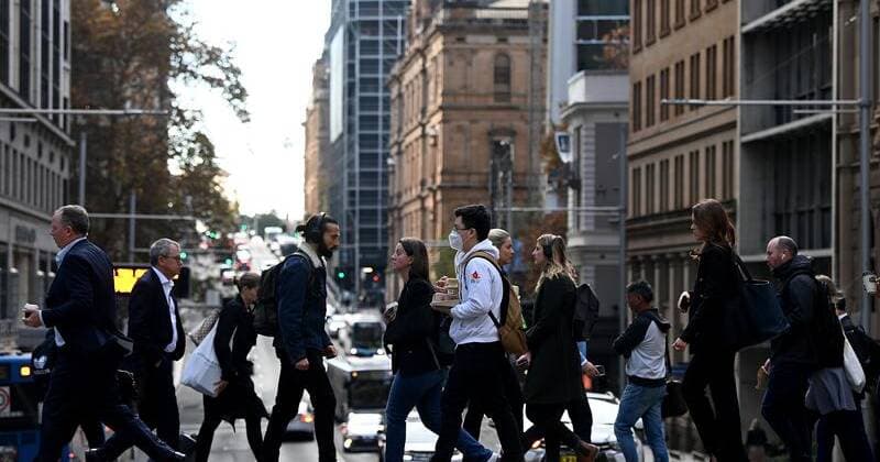 Australia's Job Market Defies Global Turmoil: 15,000 New Jobs Expected in April